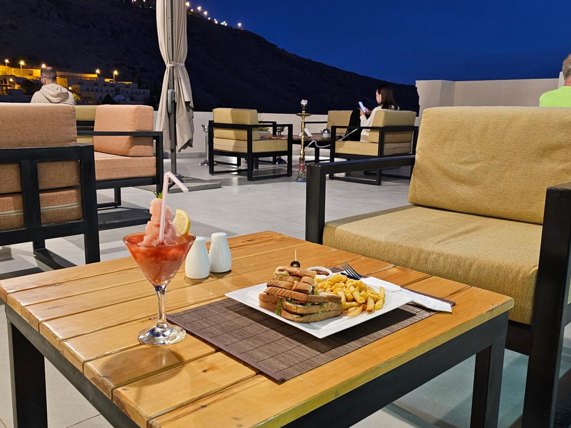 Edom Hotel Wadi Musa Exterior foto