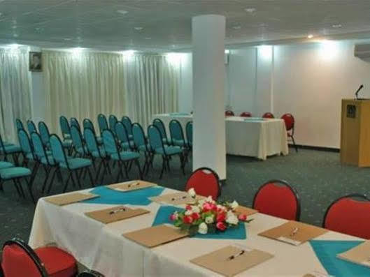 Edom Hotel Wadi Musa Exterior foto