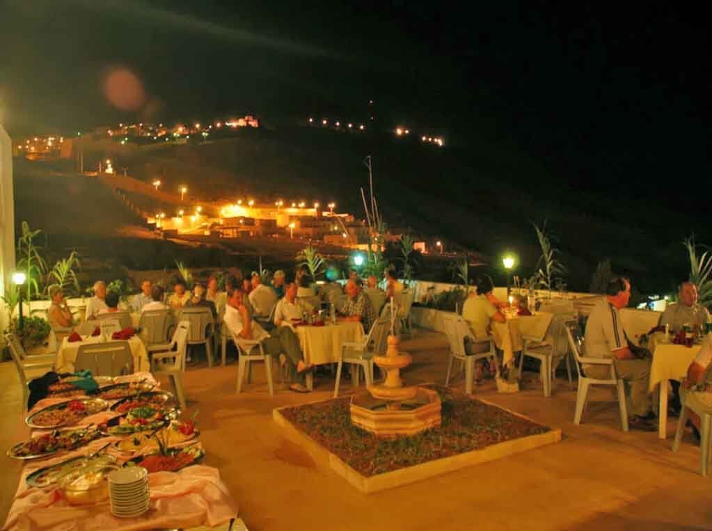 Edom Hotel Wadi Musa Exterior foto
